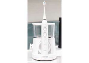 ALL-IN-ONE BRUSHING AND FLOSSING