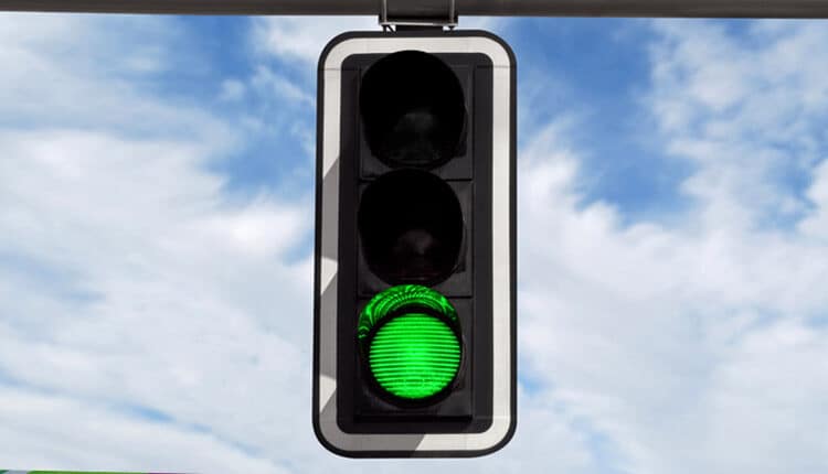 green traffic light