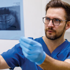 Conservative Management of Horizontal Root Fractures